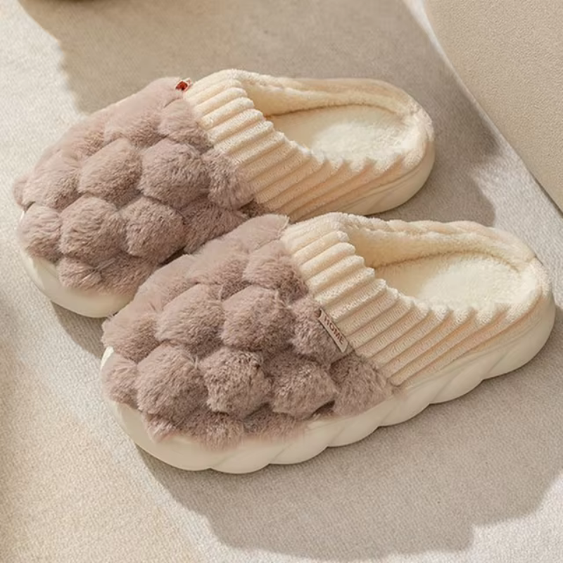 WinterSlippers™ | Nooit meer last van koude voeten!